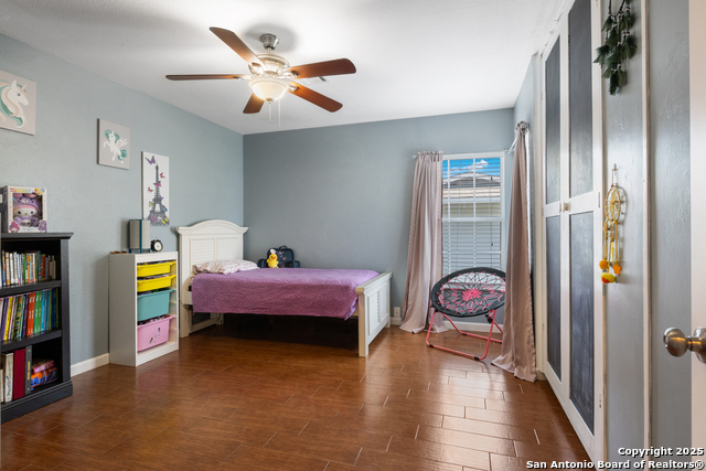 Image 20 of 38 For 607 Storeywood