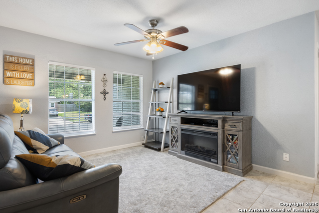 Image 6 of 38 For 607 Storeywood
