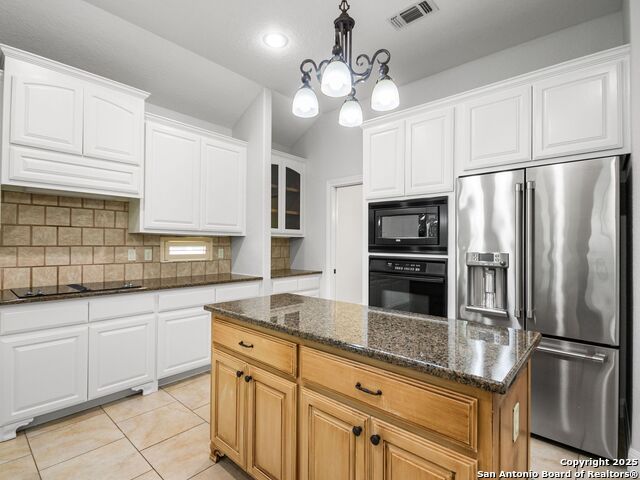 Image 15 of 38 For 30031 Cibolo Trace