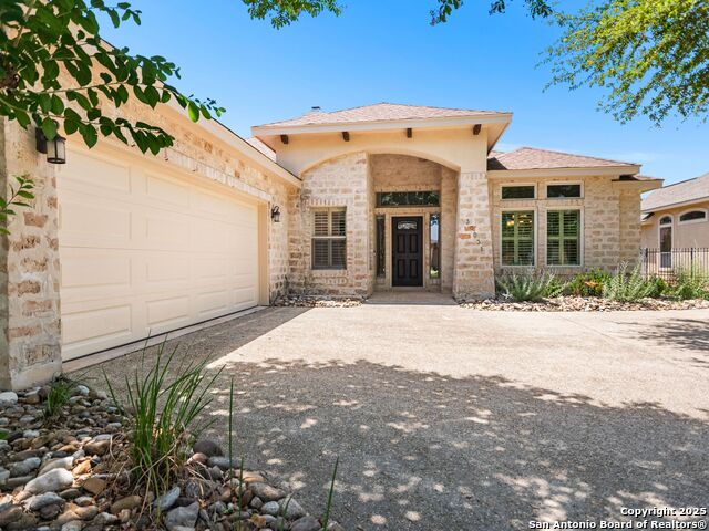 Image 3 of 38 For 30031 Cibolo Trace