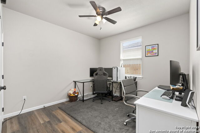 Image 16 of 28 For 964 Allende St