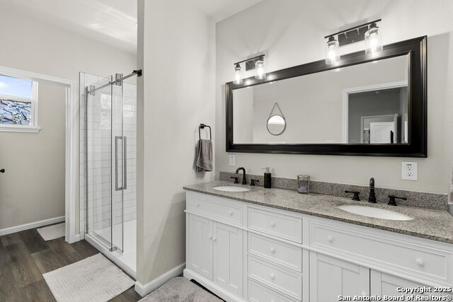 Image 20 of 28 For 964 Allende St