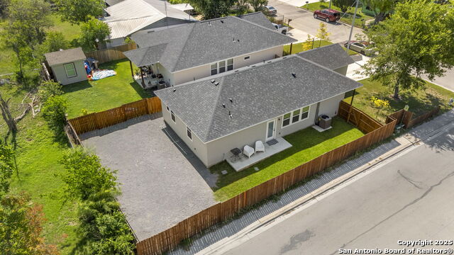 Image 23 of 28 For 964 Allende St