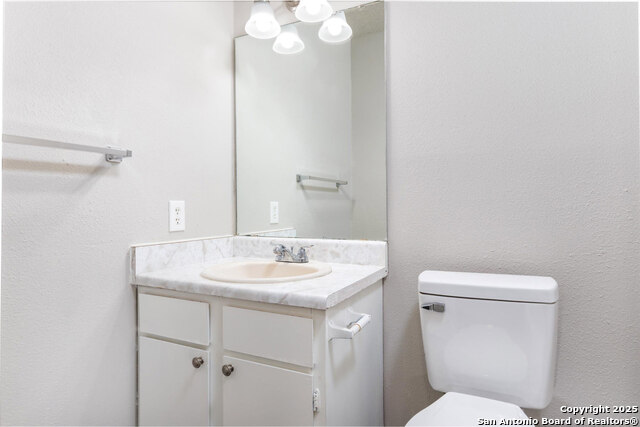 Listing photo id 17 for 554 Dukeway