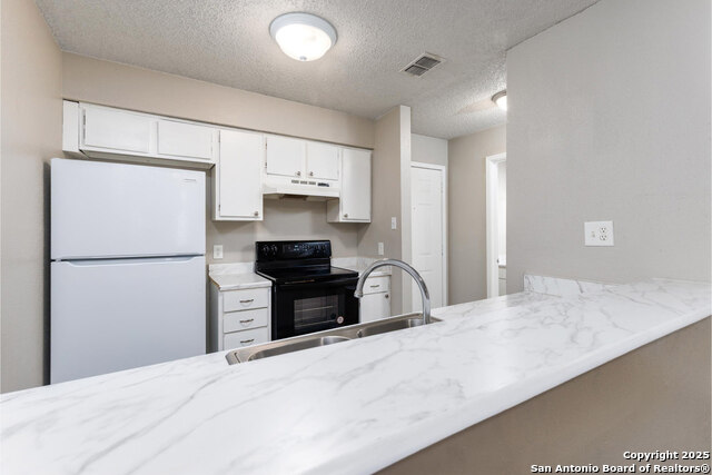Image 11 of 19 For 546 Dukeway  