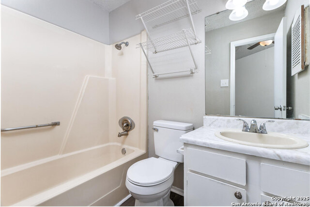 Image 15 of 19 For 546 Dukeway  