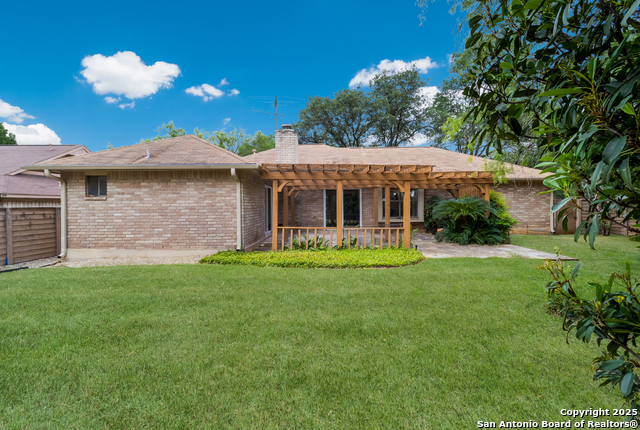 Listing photo id 18 for 7927 Misty Park