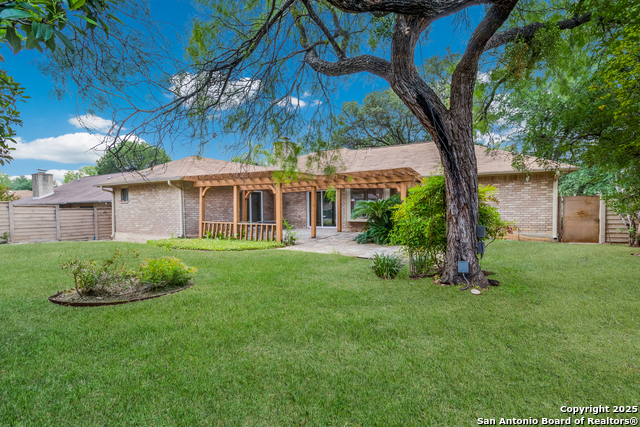 Listing photo id 19 for 7927 Misty Park