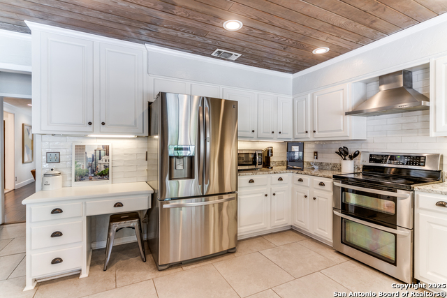 Listing photo id 9 for 2111 Peach Blossom St