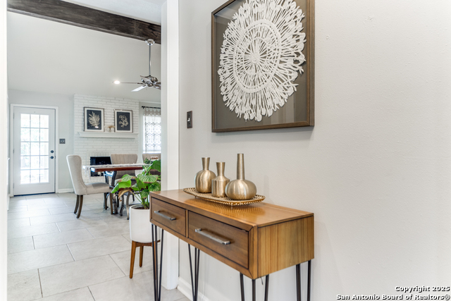 Listing photo id 5 for 2111 Peach Blossom St