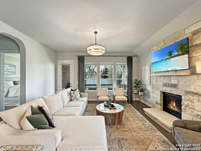 Listing photo id 11 for 1179 Barberry