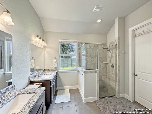Listing photo id 21 for 1179 Barberry
