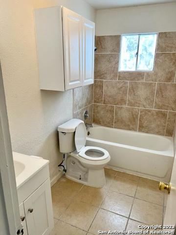 Image 5 of 10 For 144 Villaret Blvd W 154