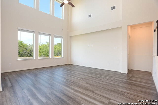 Image 9 of 37 For 9569 Witten Dr