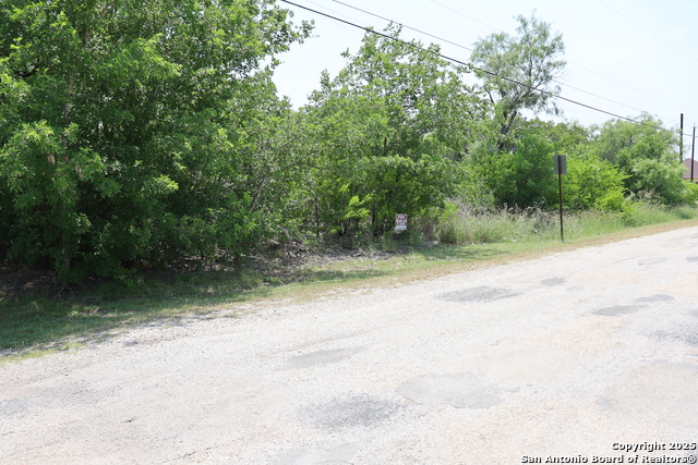 Image 3 of 7 For 1015 County Road 3822