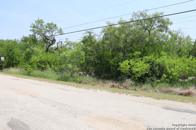 Image 4 of 7 For 1015 County Road 3822