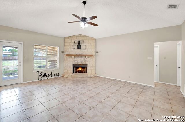 Listing photo id 4 for 1314 Acorn