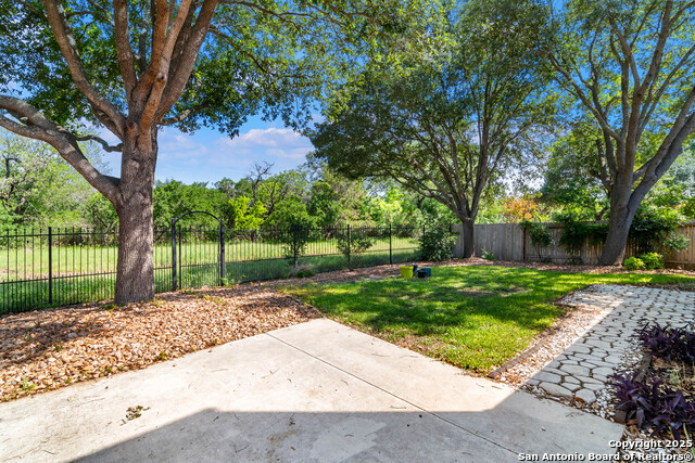 Image 25 of 34 For 2426 Enfield Grove