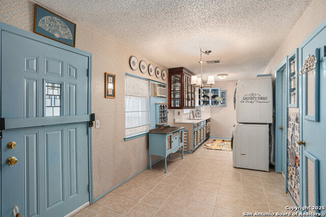 Image 6 of 22 For 5954 Oak Run