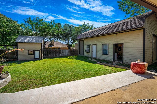 Listing photo id 24 for 103 River Meadow