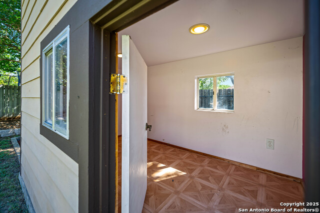 Listing photo id 26 for 103 River Meadow