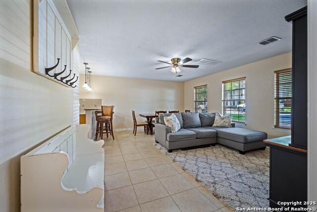 Listing photo id 3 for 103 River Meadow