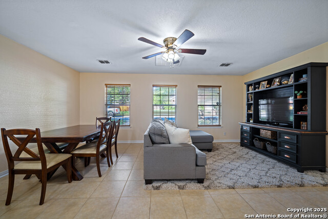 Listing photo id 4 for 103 River Meadow