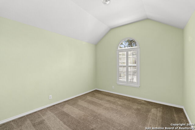 Image 24 of 35 For 18852 Agin Ct