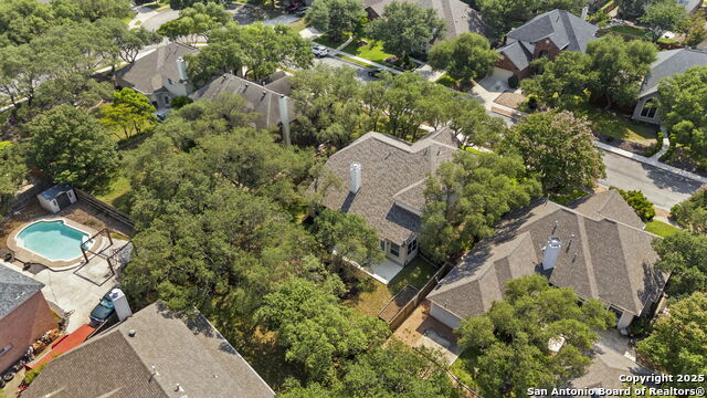 Image 30 of 35 For 18852 Agin Ct