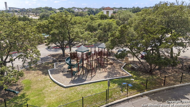 Image 31 of 35 For 18852 Agin Ct