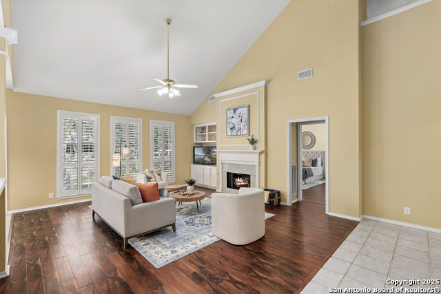 Image 7 of 35 For 18852 Agin Ct