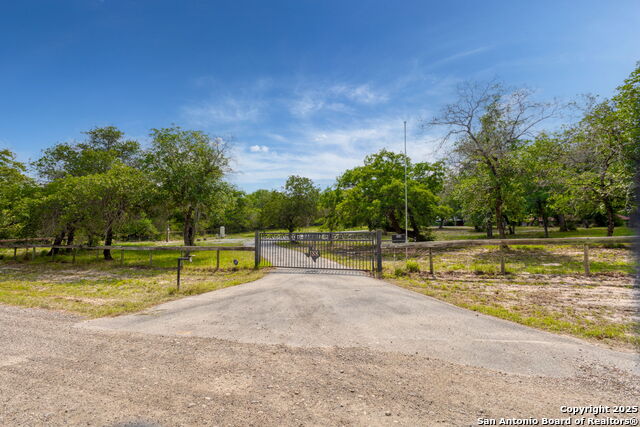 Image 3 of 40 For 188 Guadalupe Ranch Lane