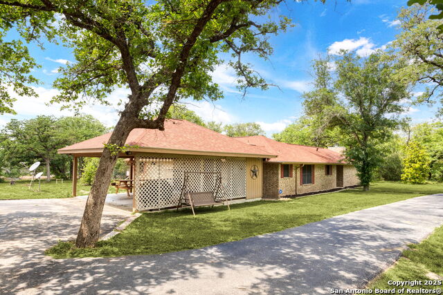 Image 9 of 40 For 188 Guadalupe Ranch Lane