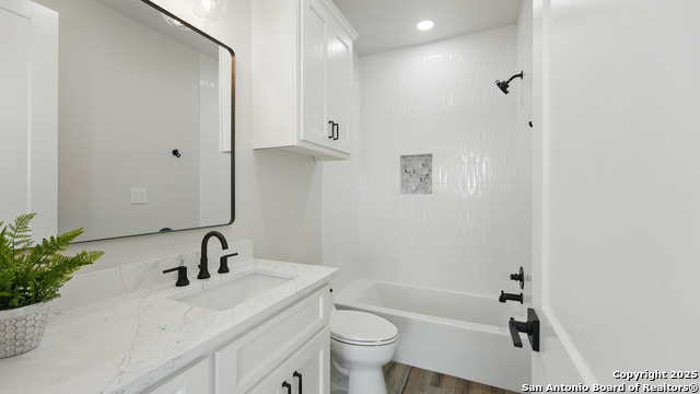 Image 35 of 45 For 123 Pinnacle Dr.
