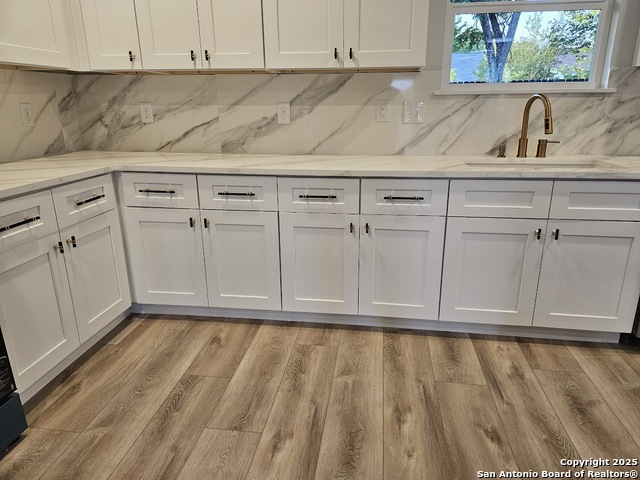 Image 27 of 29 For 5819 Lake Bluff