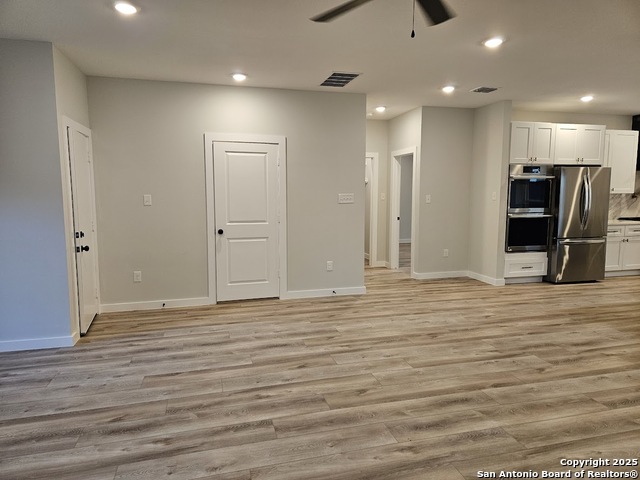 Image 3 of 29 For 5819 Lake Bluff