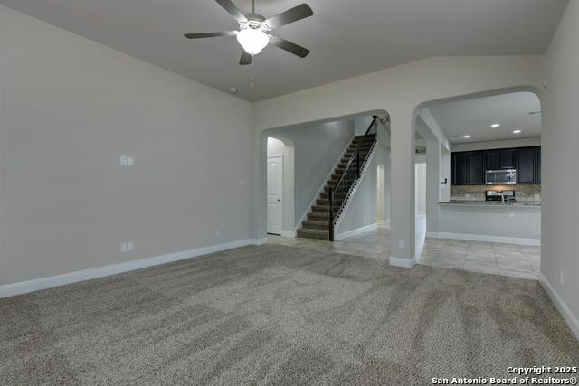 Listing photo id 10 for 8551 Rolling Tree