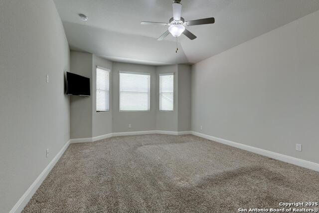 Listing photo id 11 for 8551 Rolling Tree