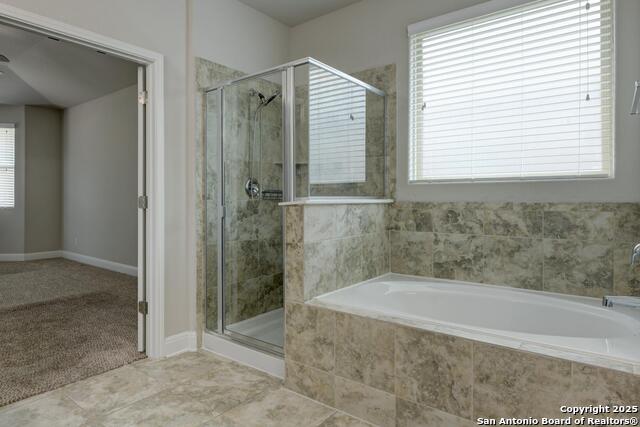 Listing photo id 14 for 8551 Rolling Tree