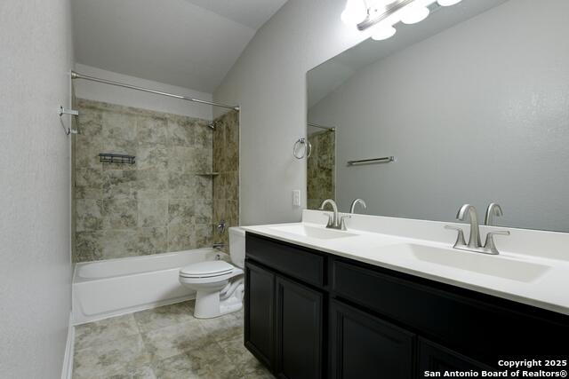 Listing photo id 22 for 8551 Rolling Tree