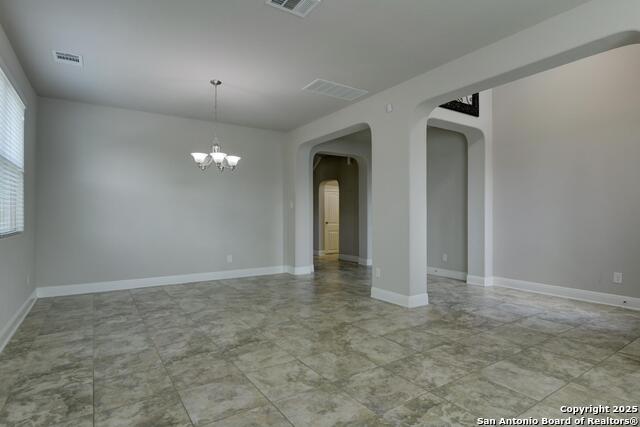 Listing photo id 1 for 8551 Rolling Tree