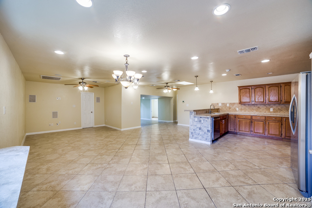 Image 5 of 12 For 10490 White Bonnet St