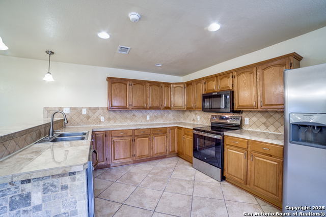 Image 6 of 12 For 10490 White Bonnet St