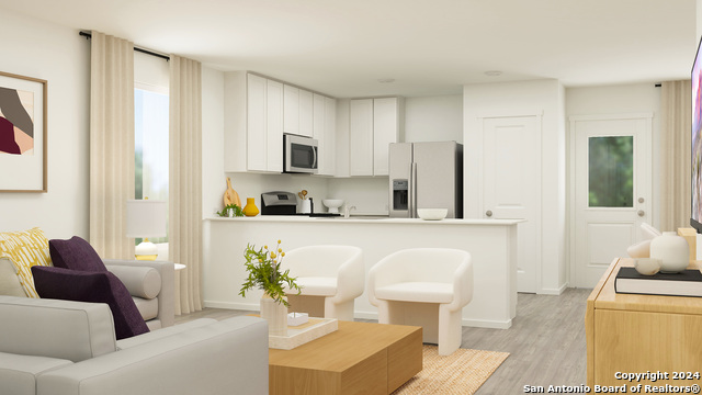 Listing photo id 13 for 811 Summit Terraces