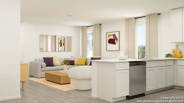 Listing photo id 15 for 811 Summit Terraces