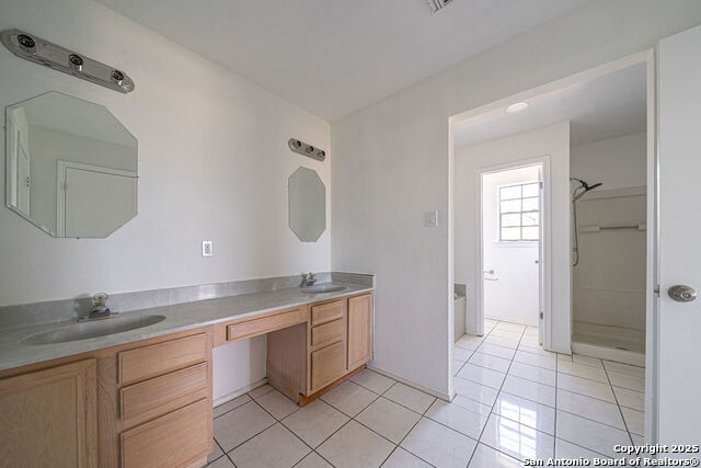 Listing photo id 14 for 475 Fm 2200