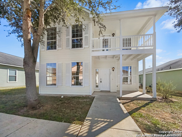 Details for 121 Lark Hill, Floresville, TX 78114
