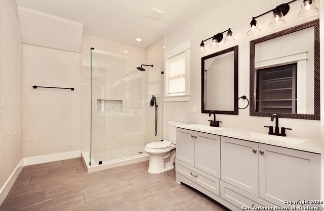 Listing photo id 9 for 424 Club Dr