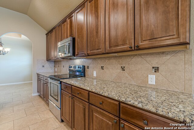 Listing photo id 13 for 15522 Echo