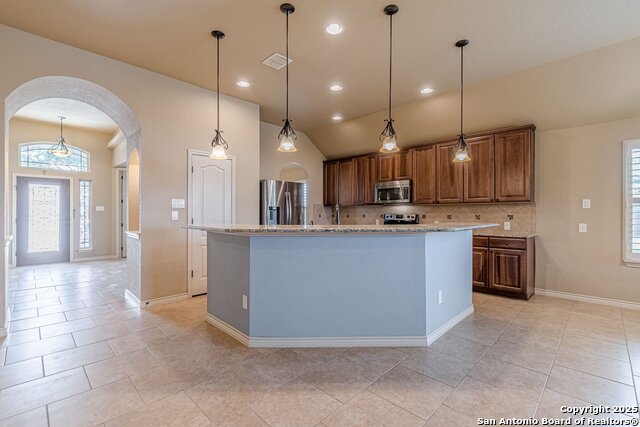 Listing photo id 16 for 15522 Echo